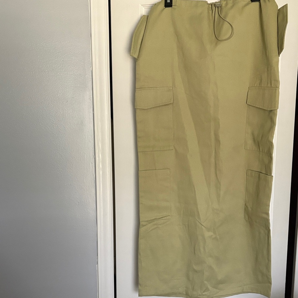 Khaki Midi Skirt with Pockets